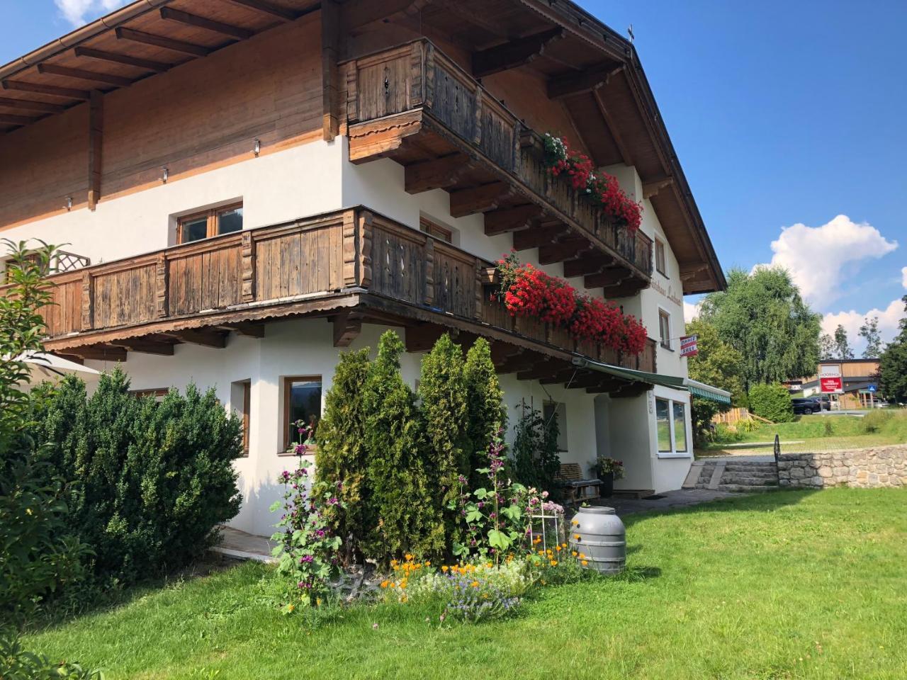 Gaestehaus Lackner Oberau Bagian luar foto